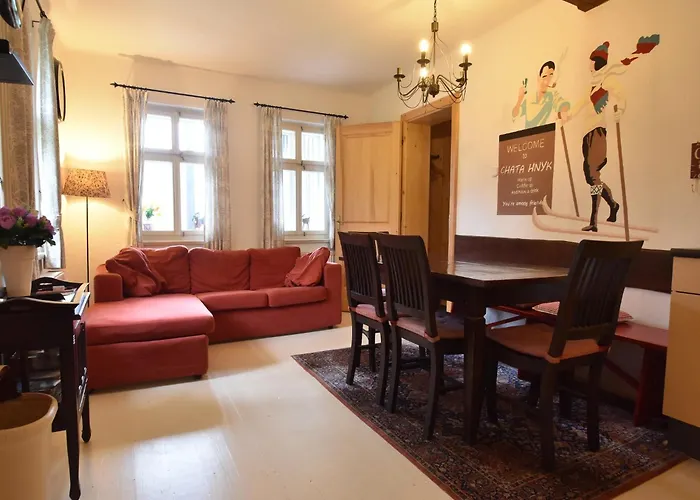 Apartamento In A Quiet, Authentic Mountain Village With A View Of The Surrounding Hills